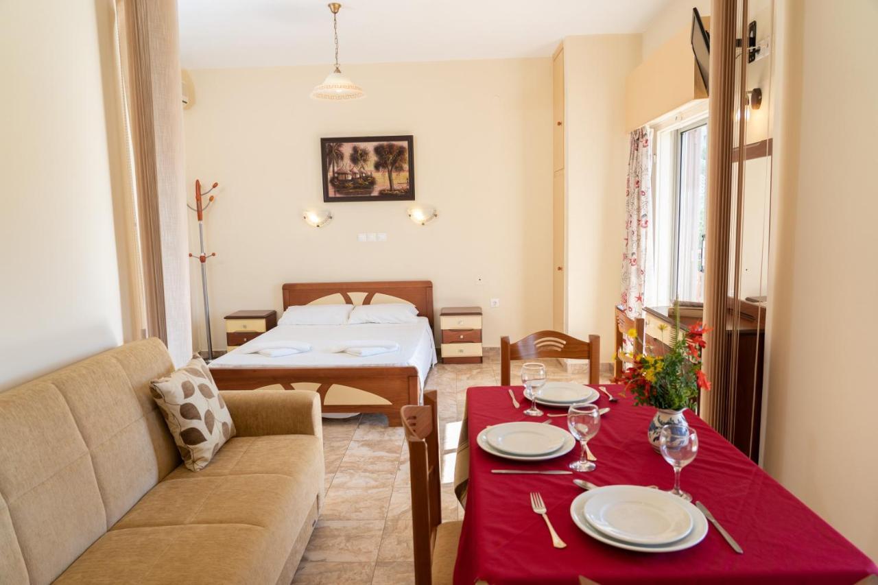 Lorenzo House Apartments Lassi  Bagian luar foto
