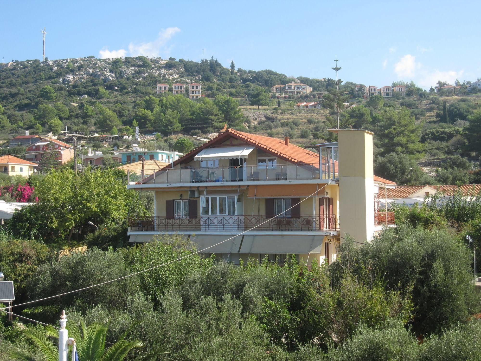Lorenzo House Apartments Lassi  Bagian luar foto